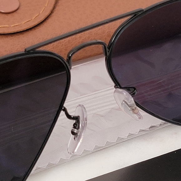 Ray-Ban Polarized Aviator Total Black Authentic Sunglasses main image 4